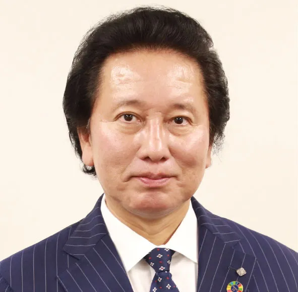 津村 佳宏